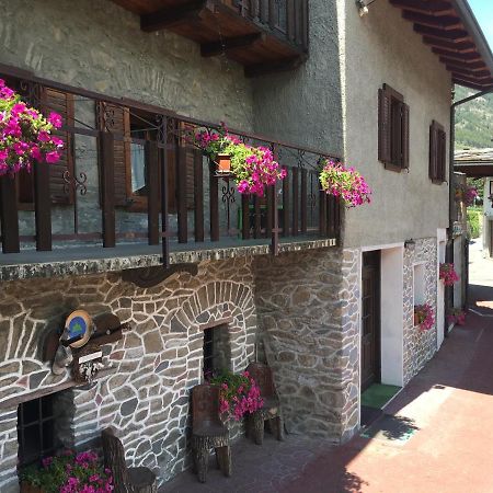 Ferienwohnung Il Tipico Aosta Exterior foto