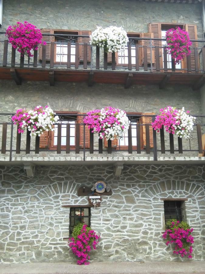 Ferienwohnung Il Tipico Aosta Exterior foto